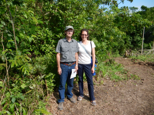 Crystal McMichael and Clark Erickson enjoy a fieldtrip to archaeological sites in the Llanos de Moxos, as part of the EIAA Conference. Photo: Suzette Flantua